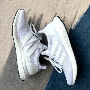 Ultraboost DNA 5.0 - Women 8